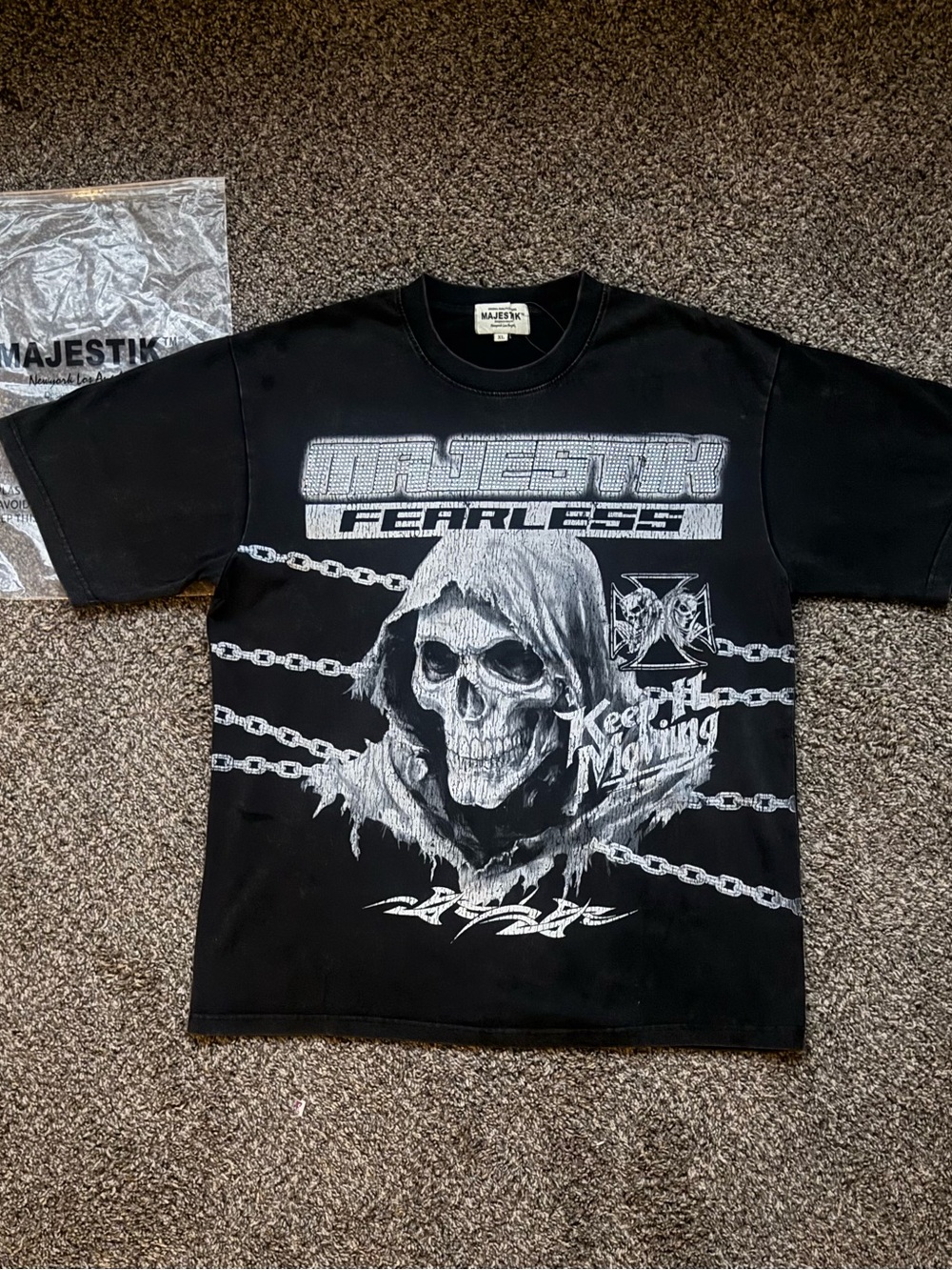 Black 'Fearless' Skull Graphic Tee